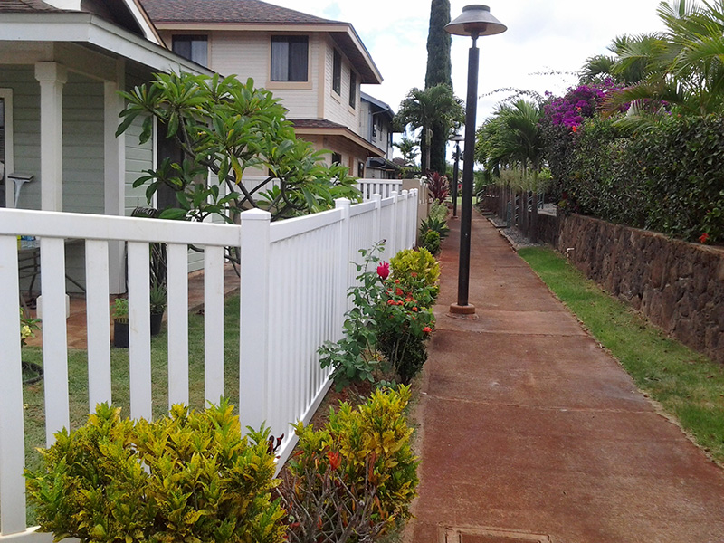 White Vinyl Gate 2