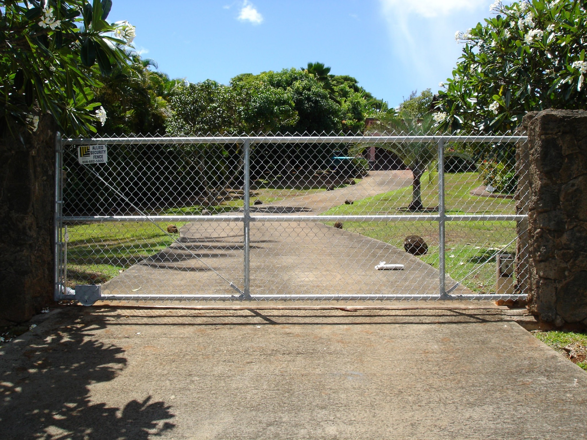 Chain Link, Roll Gate, Driveway - 1