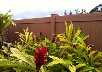 Hawaii Brown Vinyl Fence