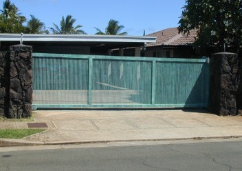 Hawaii-Gates-Fence