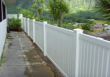 Oahu Vinyl Fence