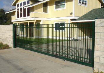Ornamental Slide Gate Green