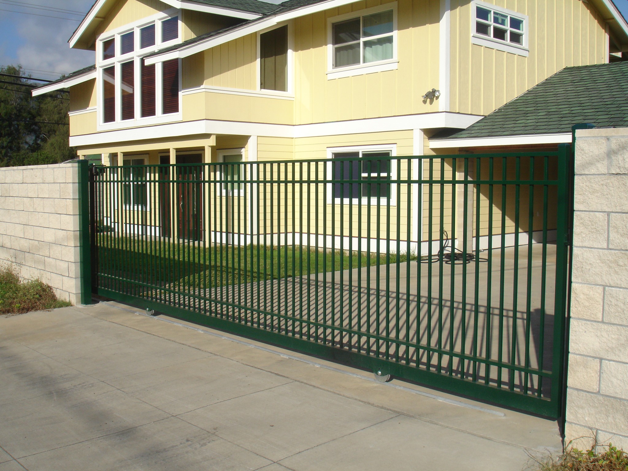 Ornamental Slide Gate Green