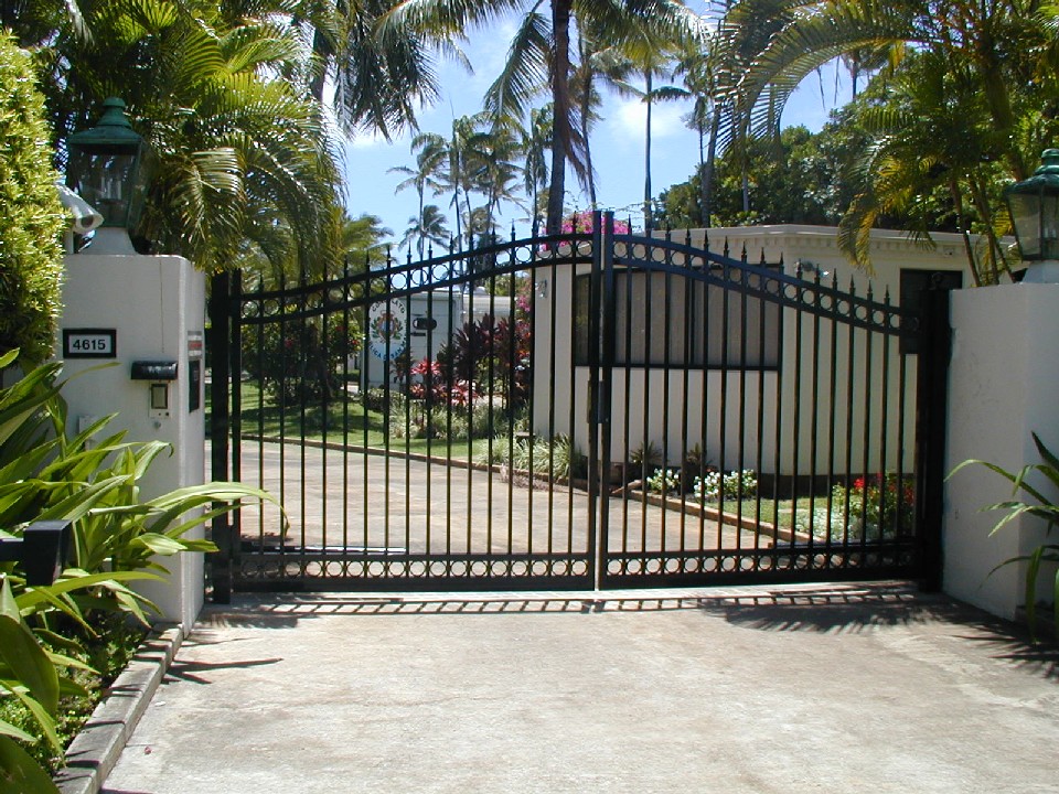 Ornamental Arched Driveway Gate