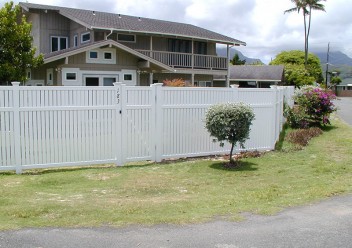 Vinyl-Fence-3-Rail-2