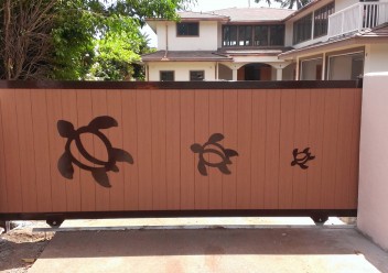 Brown Vinyl Turtle Gate